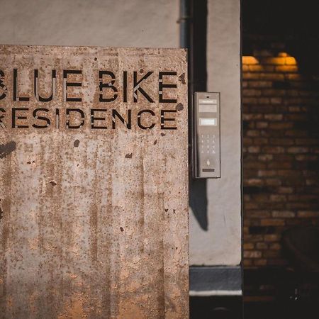 Seaside Studio Blue Bike مامايا المظهر الخارجي الصورة